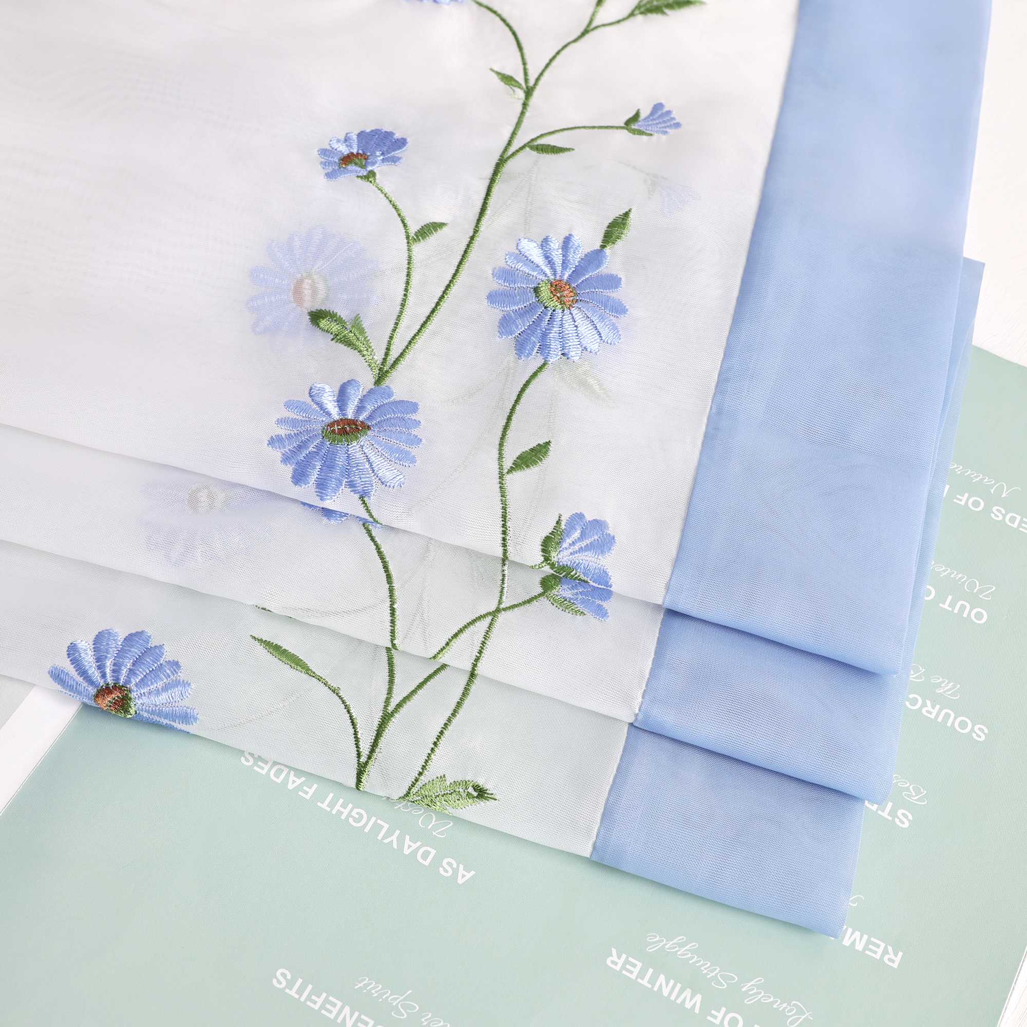 Scheibengardinen Bistrogardine Schlaufen Küche Gardinen Landhausstil Transparent Kurzstores mit kleiner Gänseblümchen-Stickerei - Joyswahl
