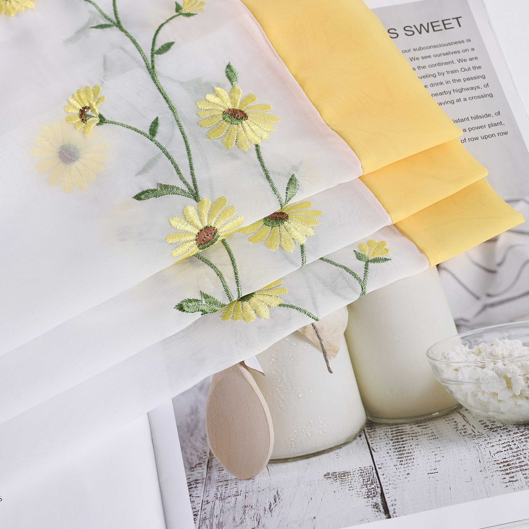 Scheibengardinen Bistrogardine Schlaufen Küche Gardinen Landhausstil Transparent Kurzstores mit kleiner Gänseblümchen-Stickerei - Joyswahl